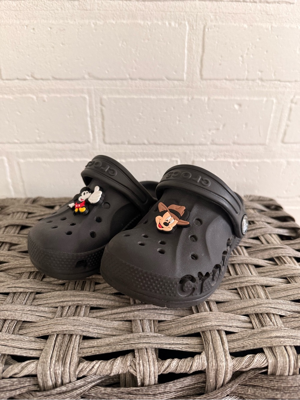 CROCS Kids Black Clogs with Mickey & Goofy Jibbitz